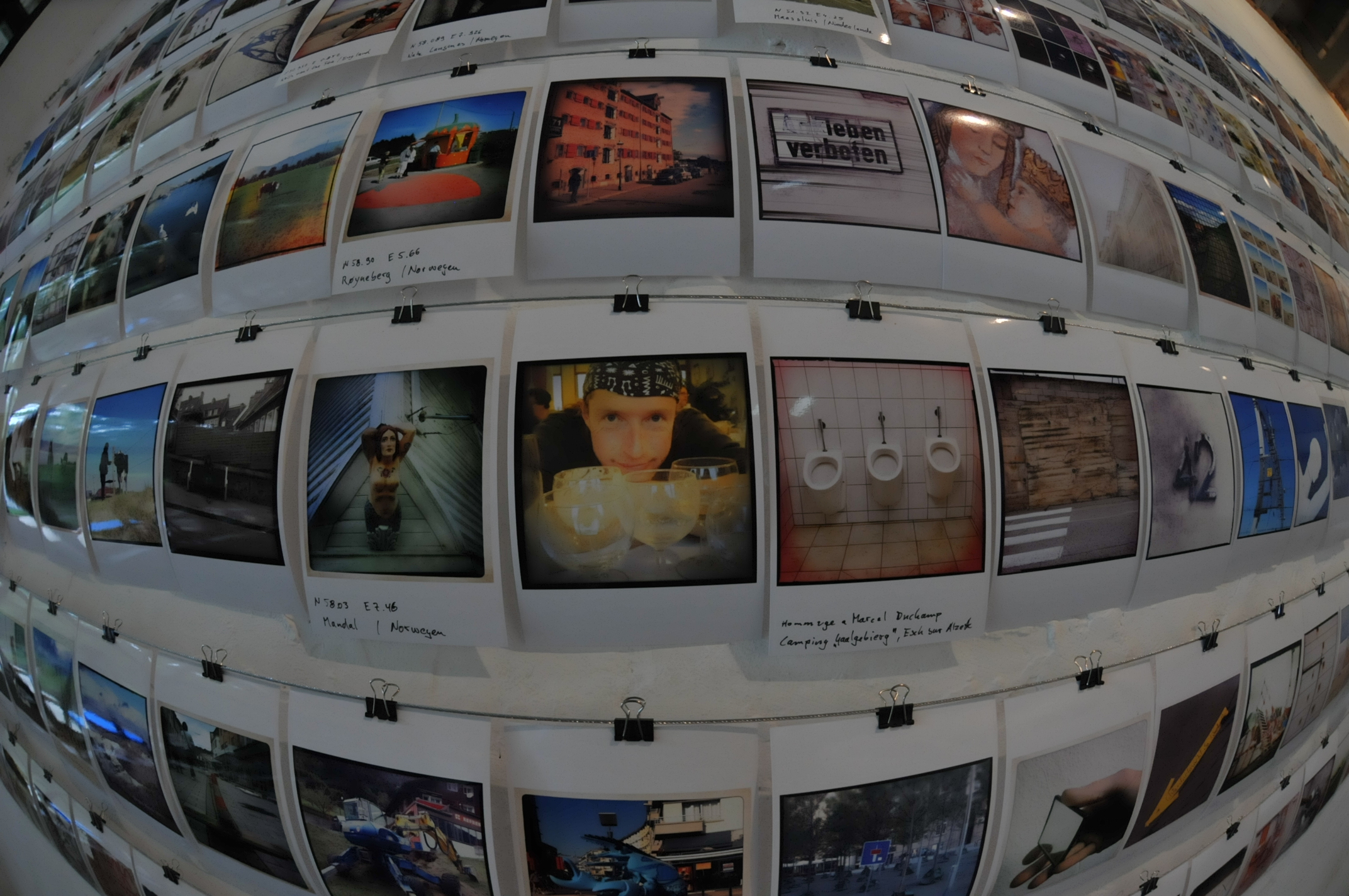 Offene Ateliers 2014 Rinckenhof - Polaroid-Installation - Selfie